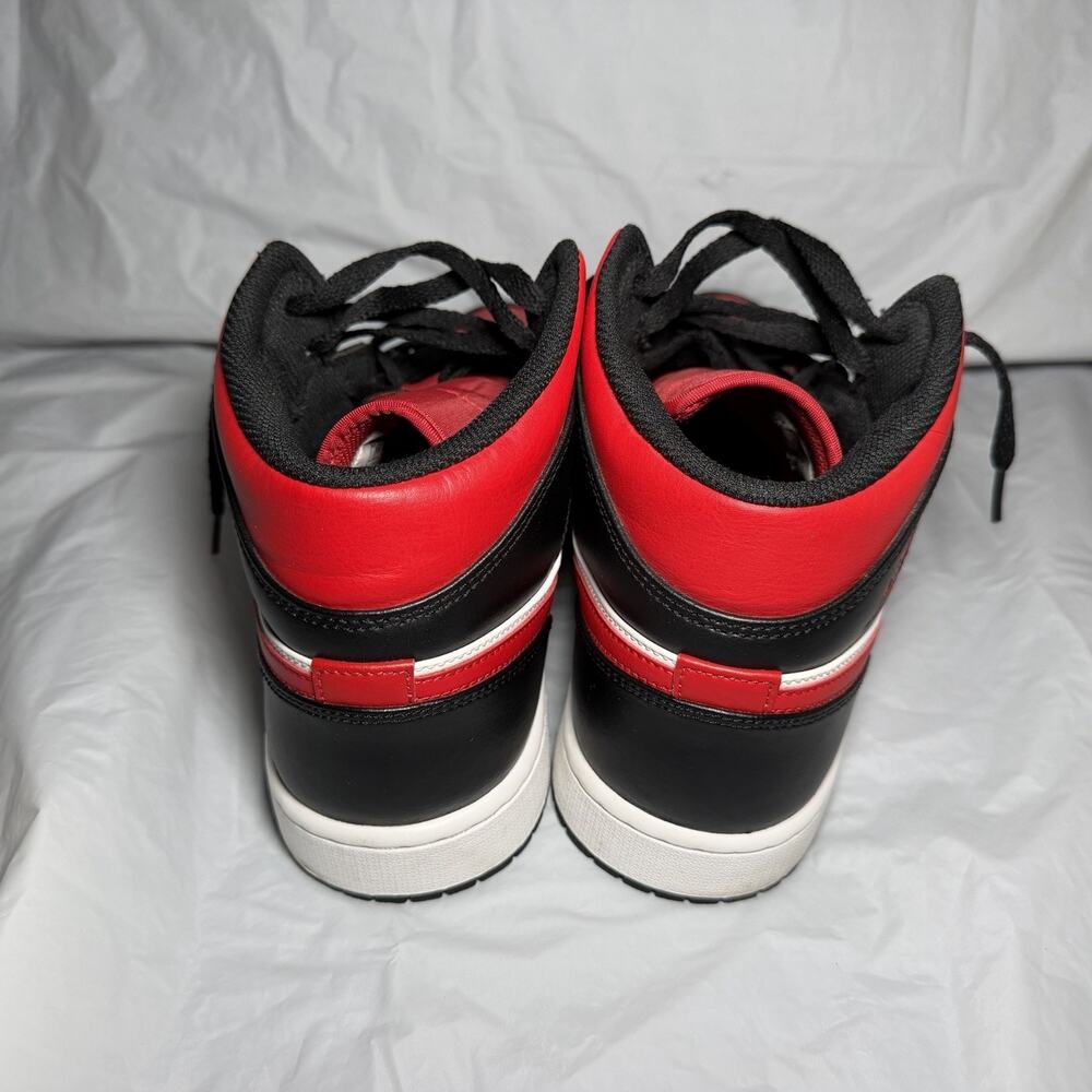 Jordan 1 Mid Bred Toe 554724-079 Men’s 11.5 Classic Black/Red/White - Picture 4 of 8